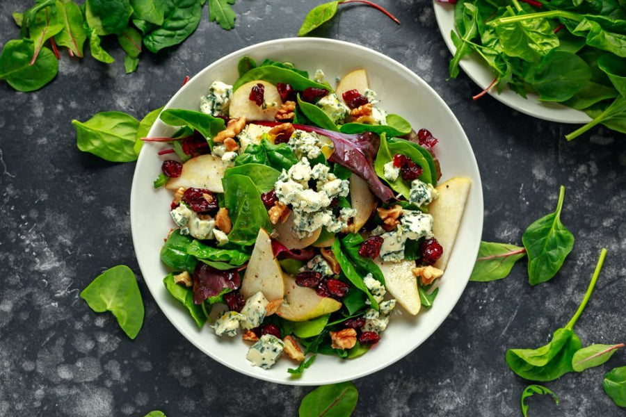 Spinach and Fruits Salad Recipe: The Best Brunch Combination