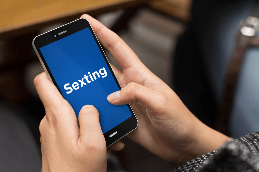 A New Study Reveals Sexting Is Linked to Decreased Mental Health, Highlighting The Potential Risks