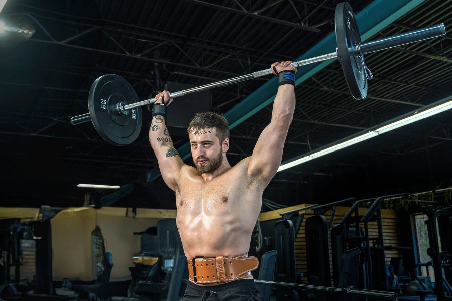 Can Wearing a Belt for Overhead Press Increase Performance?