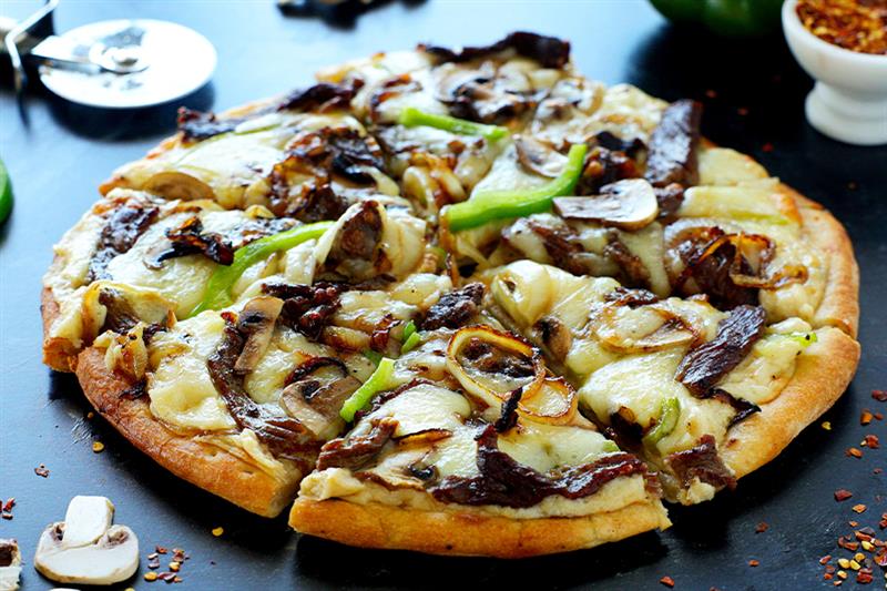 Recipe for High Protein Cheesy Steak Pizza