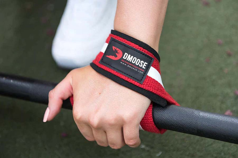 Lifting Grips Vs. Lifting Straps